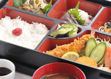 Cơm hộp văn phòng cao cấp